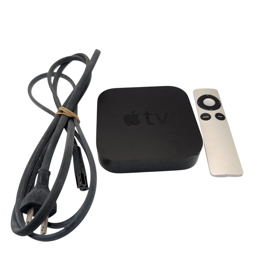 Apple TV A1469 Black 3rd Generation Single Core 8GB Digital HD Media with Remote